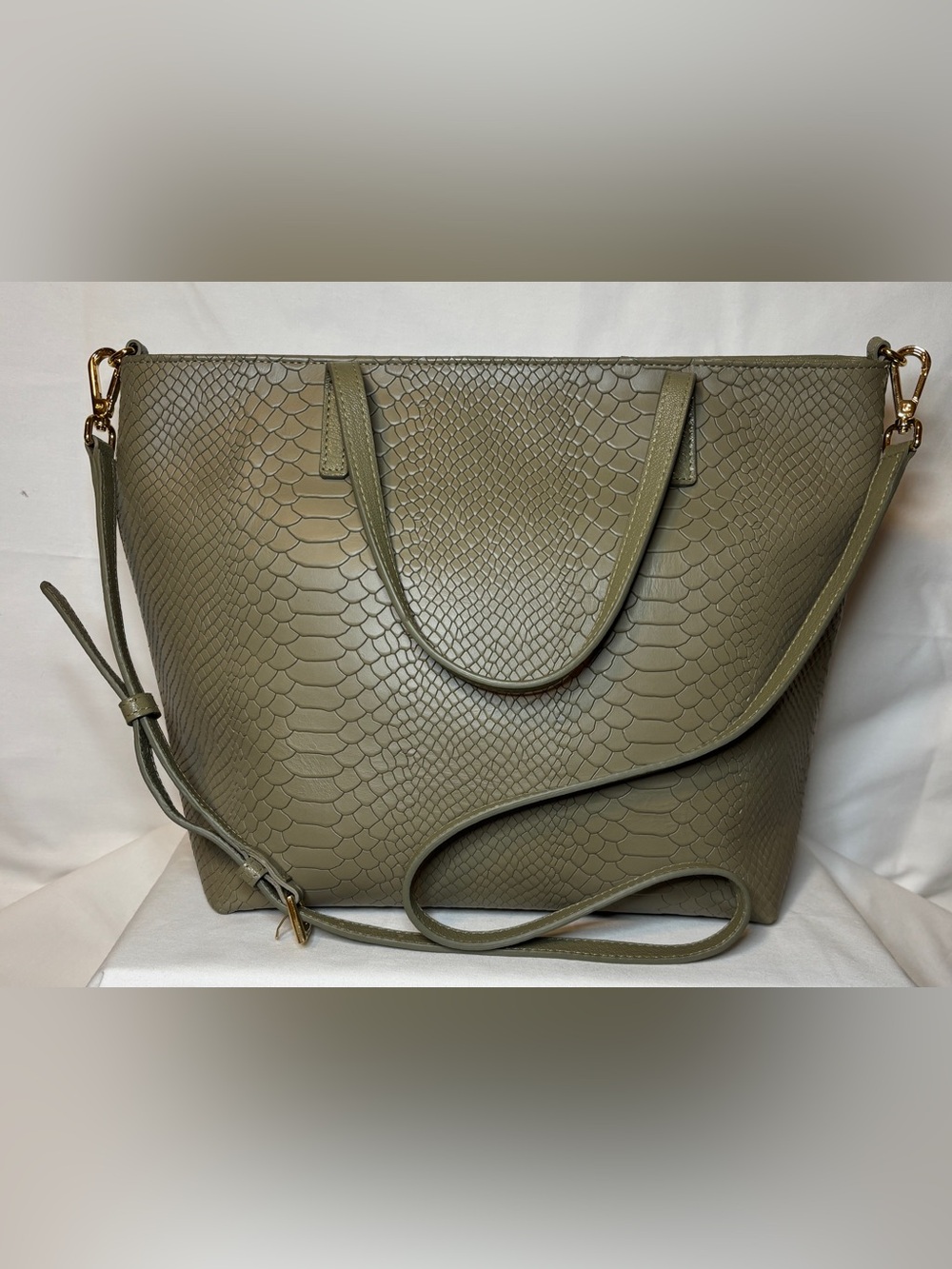 GiGi New York Embossed Python Leather Tote Crossbody Bag Taupe NWOT 14x10